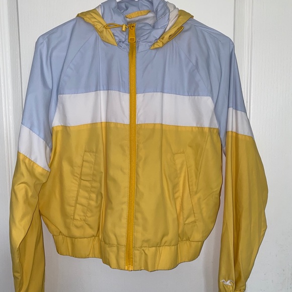hollister windbreaker